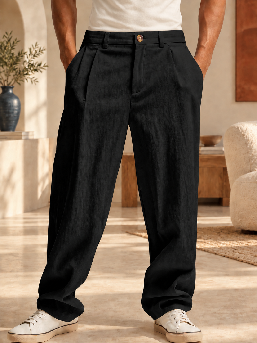 Men’s Relaxed-Fit Pleated Pants