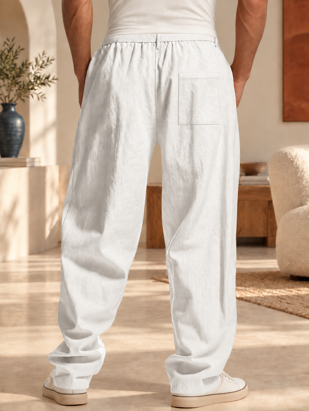 Men’s Relaxed-Fit Pleated Pants